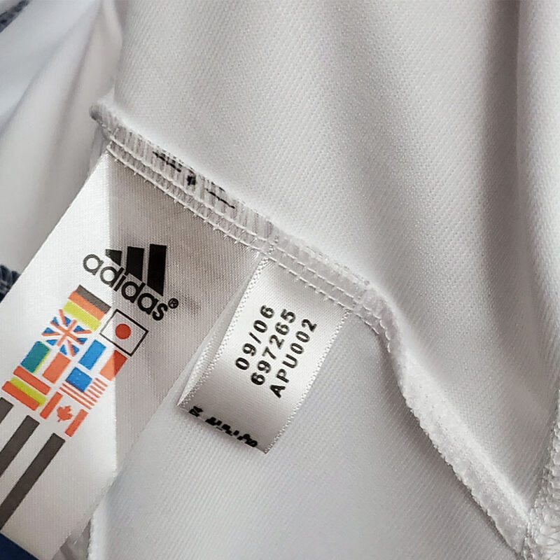 2006-2007 LIV Away White Retro Soccer Jersey - Image 9