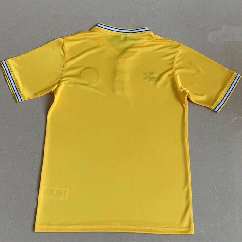 2000 Leeds United Away Retro Soccer Jersey - Image 2