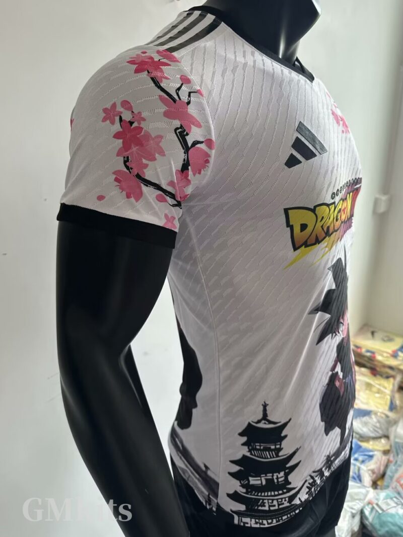 25-26 Japan White Special Edition Player Version Soccer Jersey (龙珠黑悟空) - Image 5