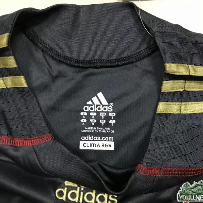 2009-2010 LIV Away Retro Soccer Jersey - Image 7
