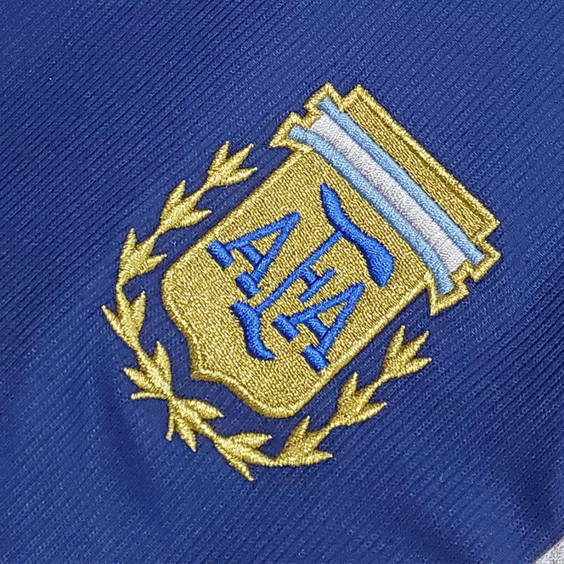 1998 Argentina Away Retro Soccer Jersey - Image 4