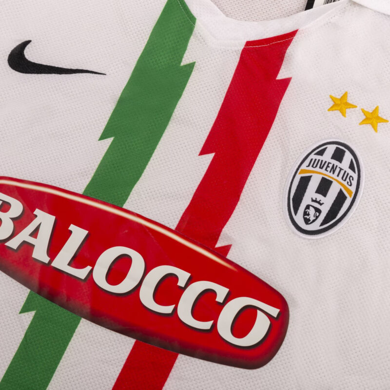 2010-2011 JUV Away Retro Soccer Jersey - Image 4