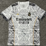 25-26 RMA Special Edition Fans Training Shirts 圆领(队标图案)