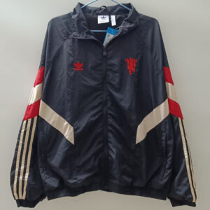 24-25 Man Utd Black Windbreaker