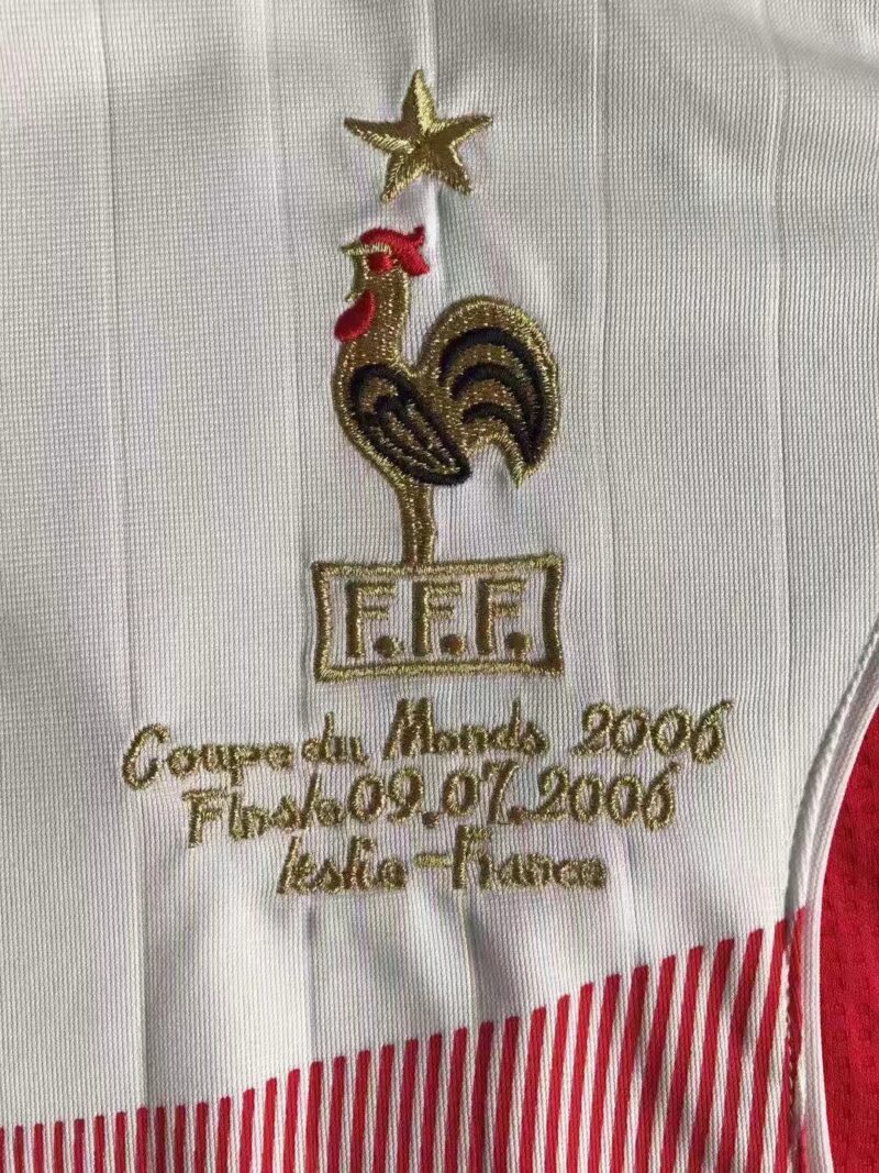 2006 France Away White Retro Soccer Jersey(带胸前小字) - Image 7