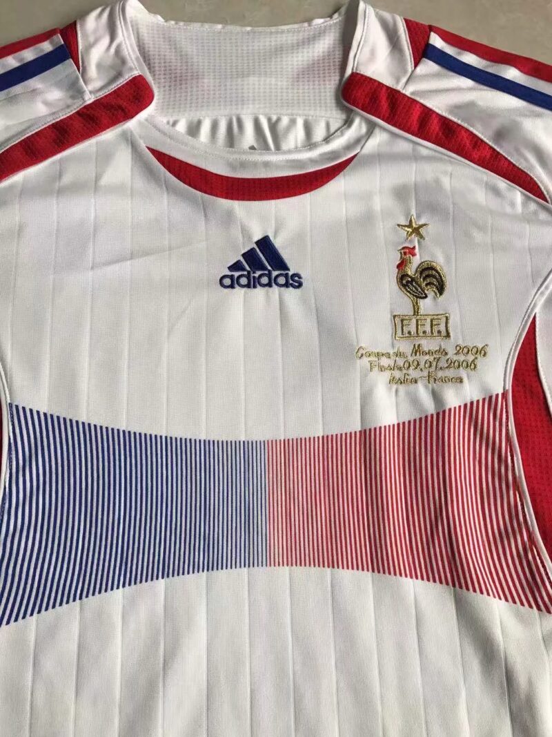 2006 France Away White Retro Soccer Jersey(带胸前小字) - Image 5